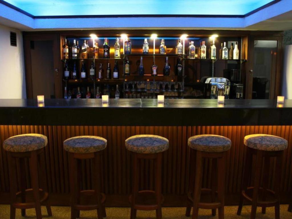 יאנגון Alfa Hotel מראה חיצוני תמונה